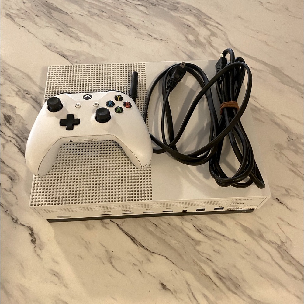White xbox one with 1tb